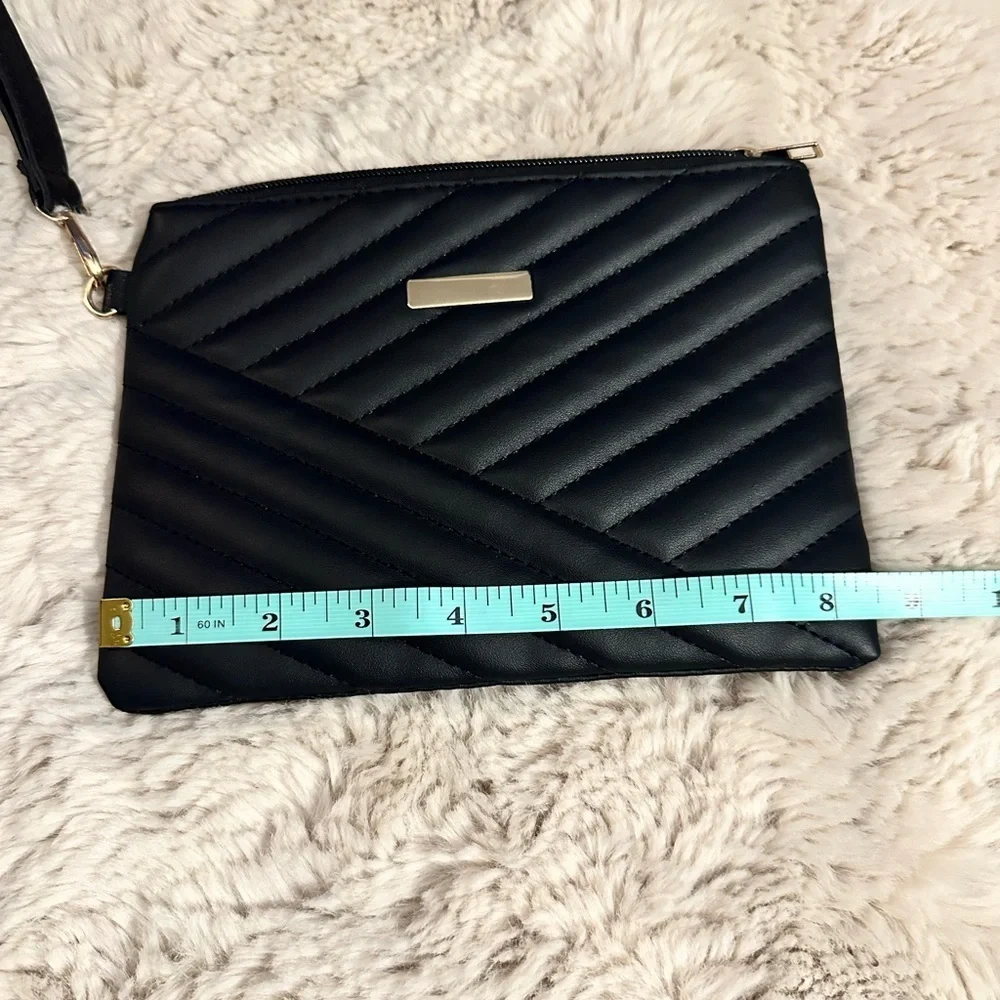 NWOT Black Clutch Purse With Wristlet Strap